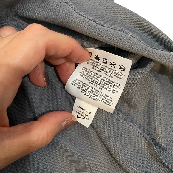 Nike Men’s Cool Gray Dri-Fit Golf Shirt, Size Small - Picture 14 of 15